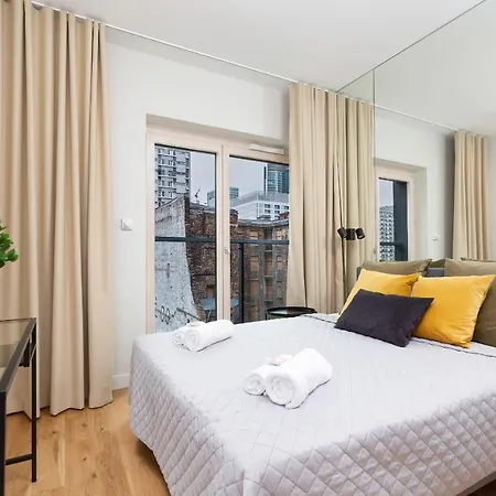 Mennica - Center By Renters Prestige *