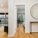 Mennica - Center By Renters Prestige מלון דירות 4*