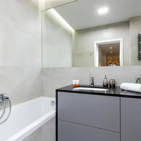 Mennica - Center By Renters Prestige 4*