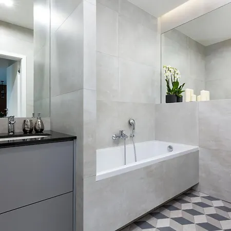 Mennica - Center By Renters Prestige Apartmanhotel *