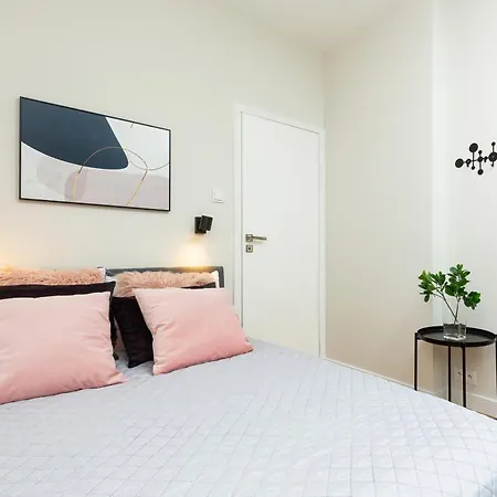 Mennica - Center By Renters Prestige Warszawa