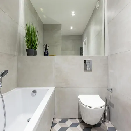 Mennica - Center By Renters Prestige 4* وارسو