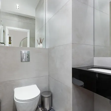 Mennica - Center By Renters Prestige 4*