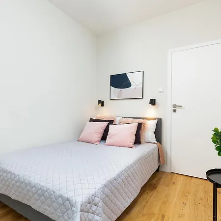 Mennica - Center By Renters Prestige Varšava